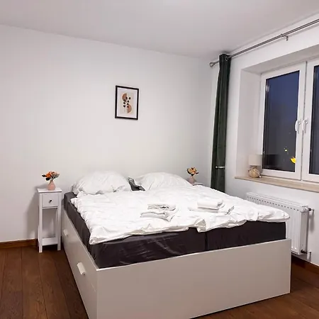 Tatil Evi T&k - 8 Detached House - 6 Min To Messe Dus - Private Parking