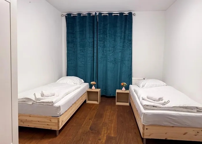 T&k - 8 Detached House - 6 Min To Messe Dus - Private Parking