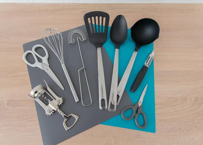 T&k - 8 Detached House - 6 Min To Messe Dus - Private Parking