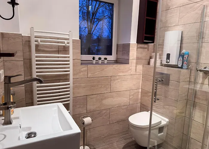 T&k - 8 Detached House - 6 Min To Messe Dus - Private Parking *