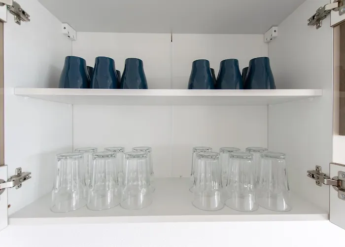 T&k - 8 Detached House - 6 Min To Messe Dus - Private Parking